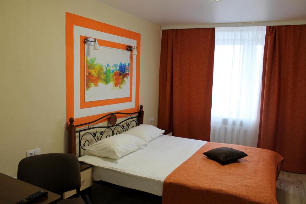 Tourist Hotel Mogilev Esterno foto